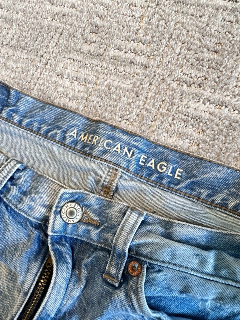 American Eagle High Rise Denim Shorts Size 10 Distressed Frayed Hem Blue - Picture 8 of 9